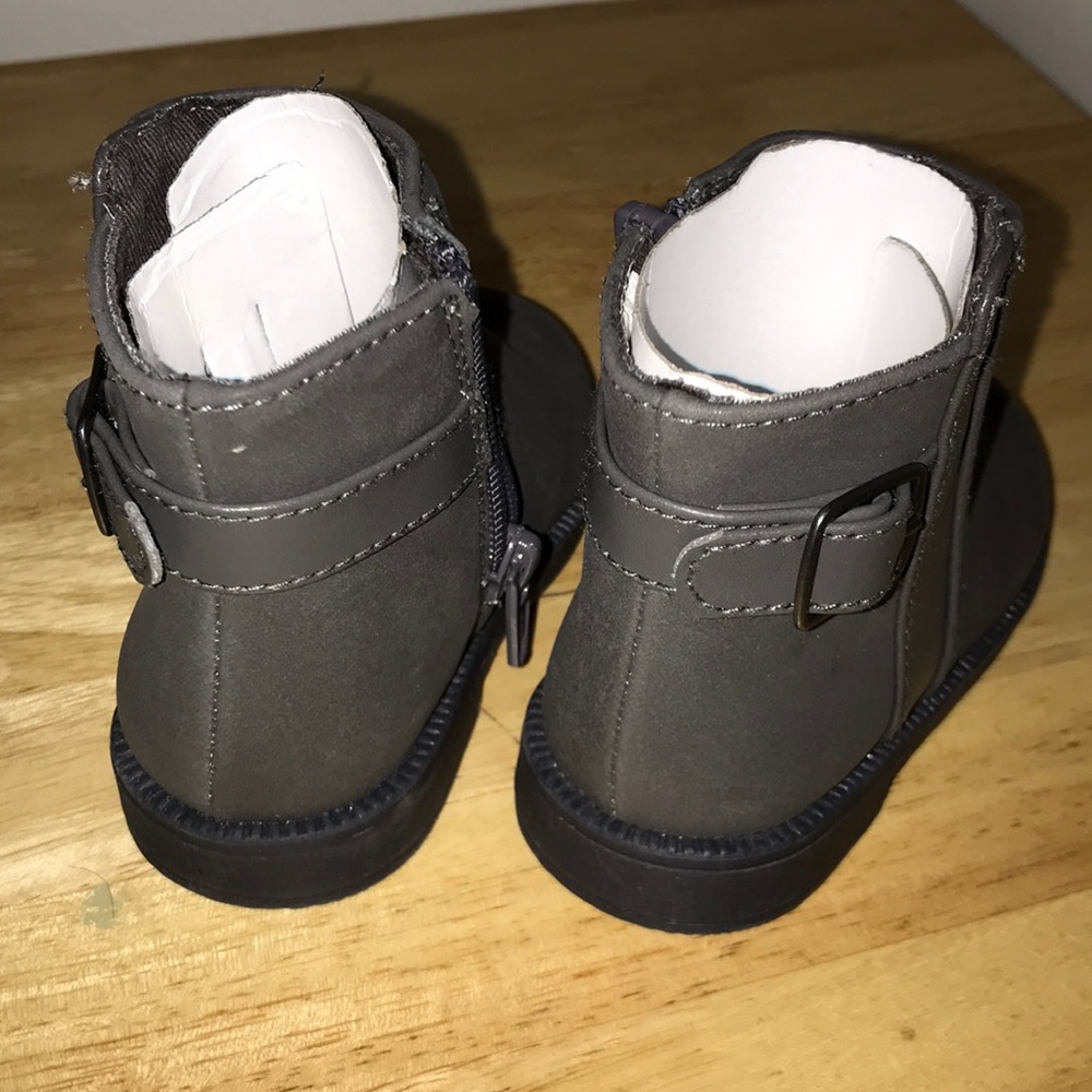 Gymboree Booties - Picture 2 of 4
